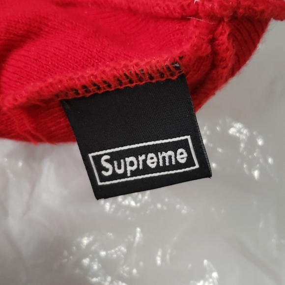 Red Supreme Beanie - Picture 3 of 6